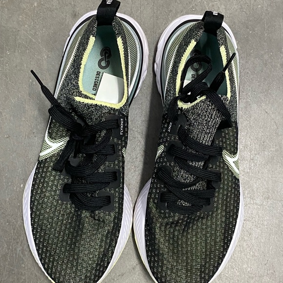 Nike Women React Infinity Run FK CD4372-006 Black Running Shoes 8.5 - Picture 5 of 6